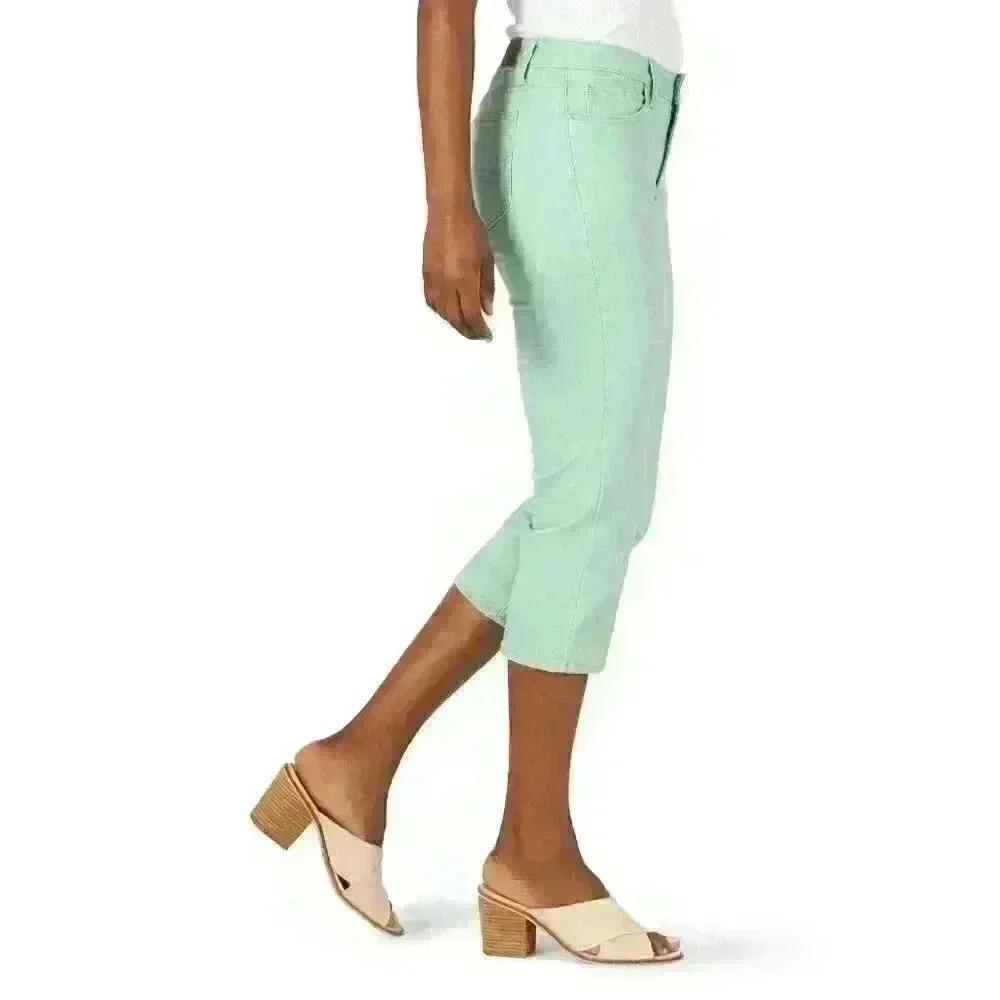 Lee Women's Regular Fit Midrise Capri, Palm (Light Green) Premium Stretch - Picture 5 of 10